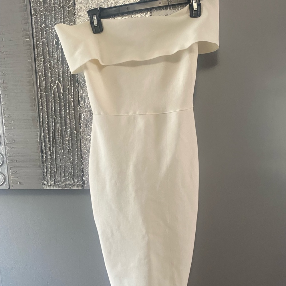 Off Shoulder Bodycon Bandage Knee Length Dress In Oyster White
